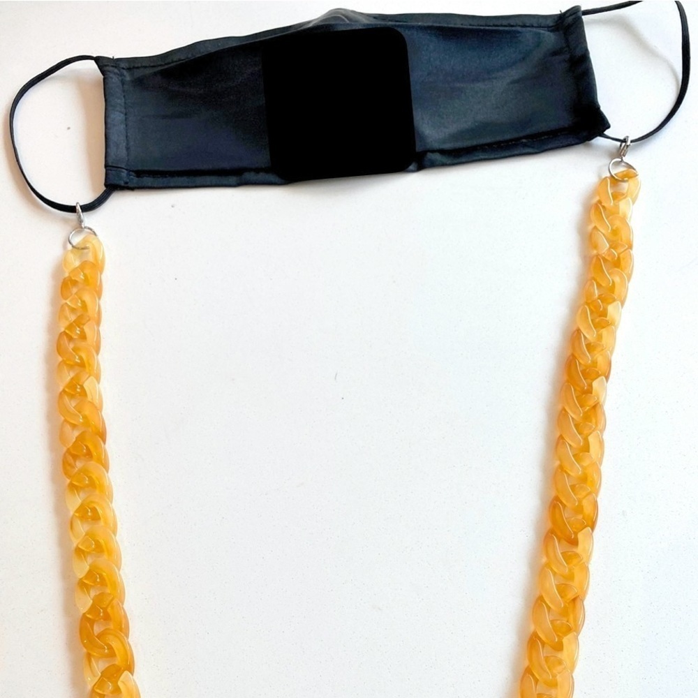 Amber yellow acrylic sunglasses mask chain holder - Picture 5 of 5